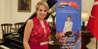 Piyanist Rüya Taner, Kahire'deki resitalde sanatseverlerle buluştu