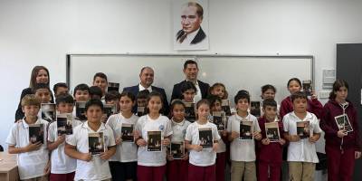 Çatalköy-Esentepe Belediye Başkanı Kırok’tan öğrencilere hediye