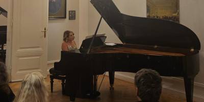 Rüya Taner Viyana “Asya’nın Tatlı Suları” resitali verdi