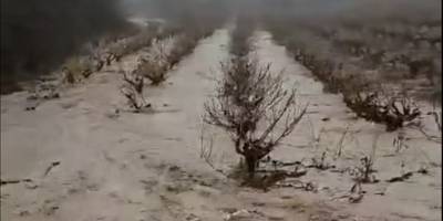 Aşırı yağış ve rüzgar Baf’ta zarara yol açtı; bir uçak Larnaka Havalimanı’na yönlendirildi
