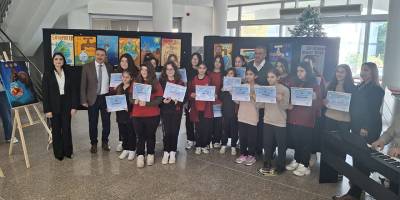 Canbulat Özgürlük Ortaokulu’nun “su tasarrufu” temalı resim sergisi Gazimağusa Belediyesi’nin zemin katında açıldı