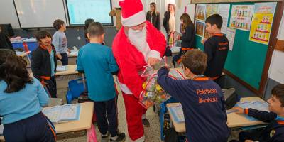 Gazimağusa Belediyesi 3 bin 855 çocuğa yeni yıl hediyesi verdi