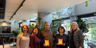 Ulubatlı ve Güneyli’ye teşekkür plaketi