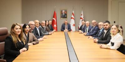 Cumhurbaşkanı Tufan Erhürman, TURAB yönetimini kabul etti