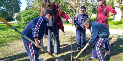 Gazi-Canbulat İlkokulu öğrencileri Çağlayan Parkı’nda fidan dikti