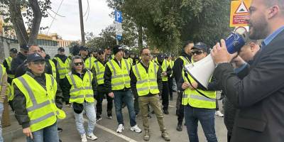 Güneyde polislerden protesto eylemi