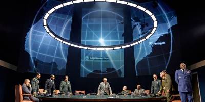 Nicosia For Art ve National Theatre Live, Stanley Kubrick'in "Dr. Strangelove" filminin tiyatro oyununu dev ekranda Lefkoşa’ya taşıyor