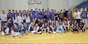 LAÜ’de Anı Turnuvası düzenlendi