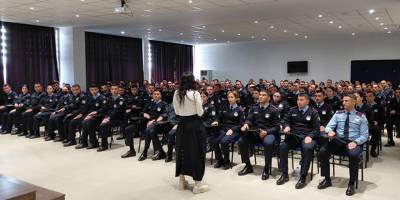 Polis Okulu öğrencileri ilik donörü olmak için örnek verdi