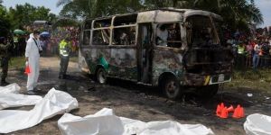 Otobüs alev aldı, 32 çocuk hayatını kaybetti