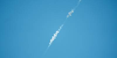 İran'dan yapılan misillemenin ardından İsrail'in orta kesimlerinde patlama sesleri duyuldu