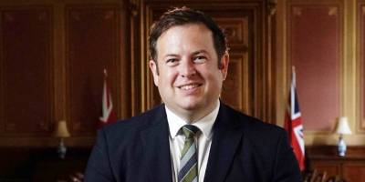 İngiltere’nin Bakan Yardımcısı Doughty, Kıbrıs’ın güneyinde temaslarda bulundu