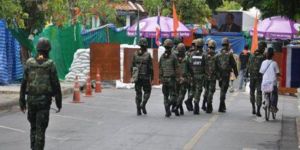 Taylandda sıkıyönetim ilan edildi