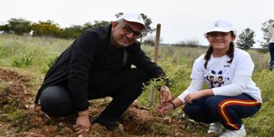 Mesarya Belediyesi 1000 fidanı toprakla buluşturdu