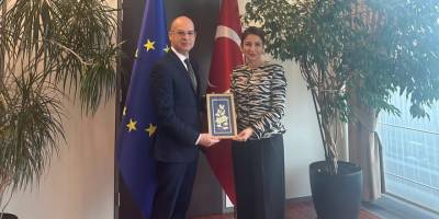 Cumhurbaşkanlığı Müsteşarı Mehmet Dânâ yurt dışı temaslarını sürdürüyor