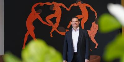 “Sanat, toplumun hafızası ve geleceğidir”