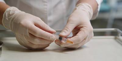 İngiltere’deki menenjit salgınına karşı güneyde aşı önlemi