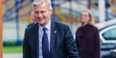 Lacroix temaslarda bulunacak