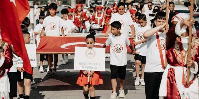 Değirmenlik Sadık Cemil Stadyumu’nda 23 Nisan coşkusu