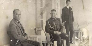 Atatürk fotoğrafı açık artırmada