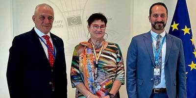 Taçoy ve Candan, AKPA Başkanı Petra Bayr ile görüştü