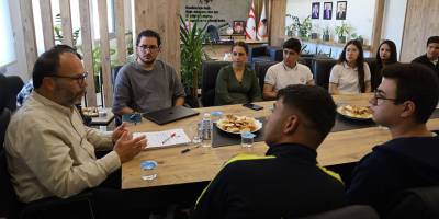 Sadıkoğlu, gençlerle bir araya geldi