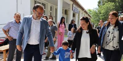 Sadıkoğlu, Ötüken Özel Eğitim Okulu’nu ziyaret etti