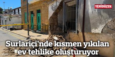 Surlariçi’nde kısmen yıkılan ev tehlike oluşturuyor