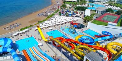 Kuzey Kıbrıs'ta aile tatilinin adresi: Acapulco Resort, 2026 sezonuna yenilenen mekanları ve yeni programlarıyla hazır