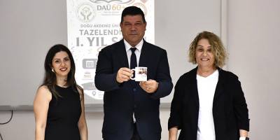 DAÜ 60+ Tazelenme Üniversitesi 1. Yıl Sonu Şöleni yapıldı