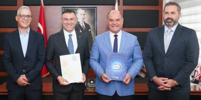 Değirmenlik Akıncılar Belediyesi ile Kuzey Kıbrıs Turkcell dijital dönüşüm protokolü imzaladı