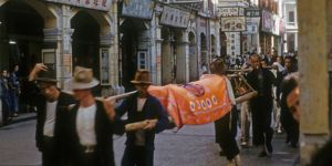 Yakılmamak için intihar ettiler