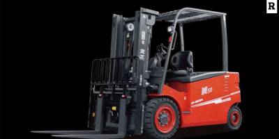 Kiralık Forklift mi Avantajlı, Forklift Satın Almak mı? Kapsamlı Karşılaştırma