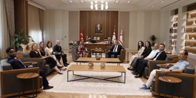 Cumhurbaşkanı Erhürman, Dünya Tabipler Birliği Başkanı Dr. Jacqueline Kitulu’yu kabul etti
