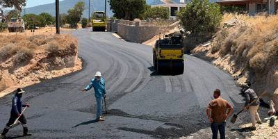 Tatlısu’da Ilgın Sokak’taki asfaltlama çalışmaları tamamlandı