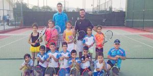 Tenisçiler İskele’de karşılaştılar