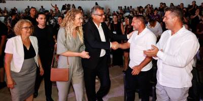 Erhürman, Yeniboğaziçi ve Serdarlı’daki festivallere katıldı