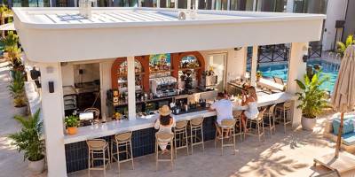 Joy Cafe & Bar İskele’de hizmete açıldı