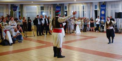 Kıbrıs Türk halk dansı figürlerini içeren filmin ilk gösterimi DAÜ'de yapıldı