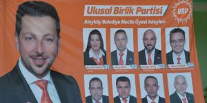 Alayköy’deki UBP afişi kaldırılıyor