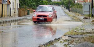 İlk yağmurda felç