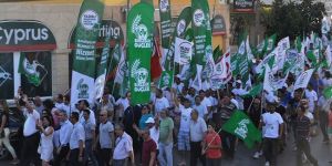 Maraş’ta yıldızlar geçişi karnavala dönüştü!