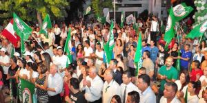 Girnede miting zafer kutlamasına dönüştü
