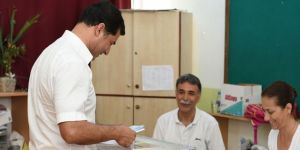 Özgürgün: Halkımız son kararı bugün sandıkta verecek