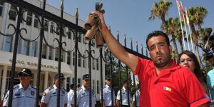 CAS ÇALIŞANLARI SOKAKTA