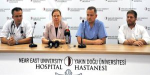 Denktaşa Yoğun Bakımda İlaç Tedavisi