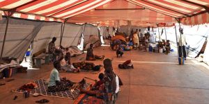 Toprak kaymalarında 40 kişi öldü