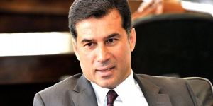 “Anastasiades şımartılmanın verdiği rahatlıkla…”