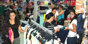 Çarşıda Arife günü bereketi…