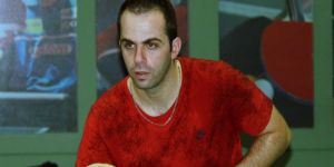 Mapfree için ülkeye döndü